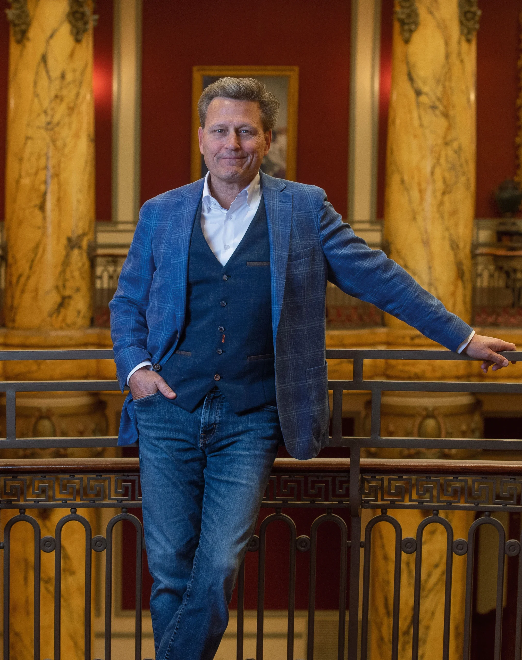 AN EVENING WITH BEST-SELLING AUTHOR DAVID BALDACCI